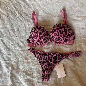 Stella McCartney Pink Leopard Print Bra